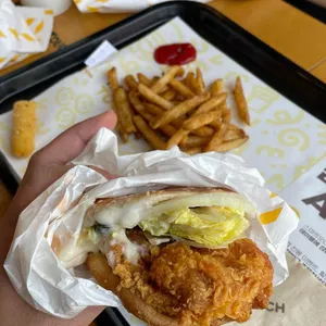 맘스터치 대표 사진