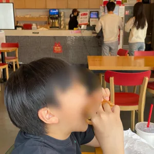 맘스터치 리뷰 사진