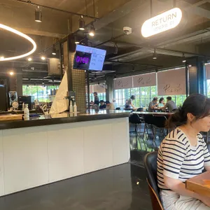 피첼로비앤디 사진