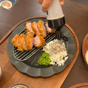 돈카춘 사진