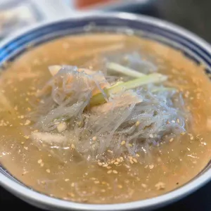 육삼월 대표 사진
