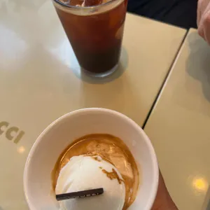 파스쿠찌 사진 2