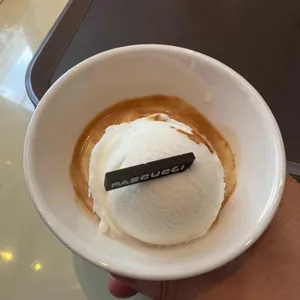 파스쿠찌 대표 사진