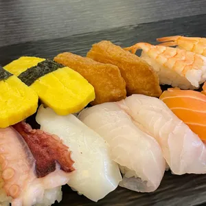 육초연 사진
