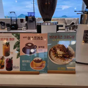 블랙웨일즈 리뷰 사진