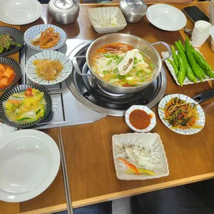 한반도지형 두부마을 사진