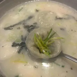 석촌 칼국수 보리밥 본점 사진 1