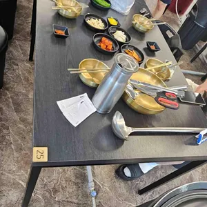 연평도꽃게품은닭볶음탕 드럼통솥뚜껑 사진