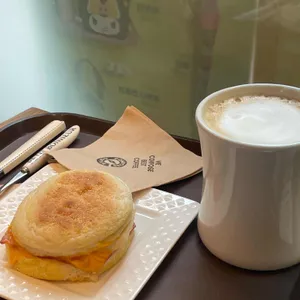 컴포즈커피 사진