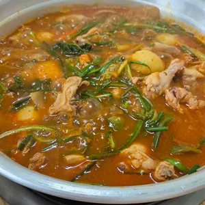 소문난엄나무닭칼국수 대표 사진