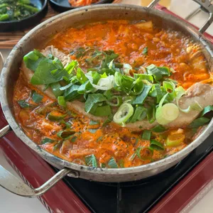 연평도꽃게탕보리밥 사진