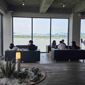어라우즈로스터리 사진 1