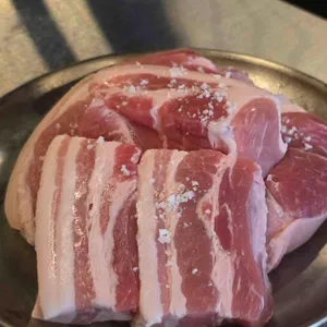 연탄도야지 사진