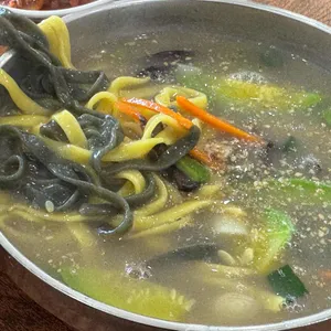 능이칼국수 대표 사진
