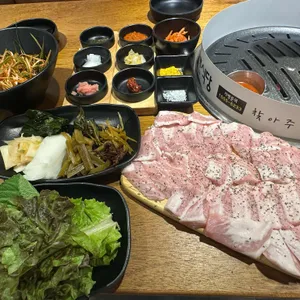 더바른식당 사진