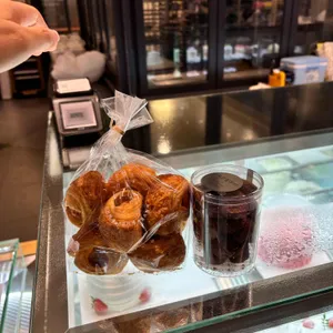 베즐리 사진