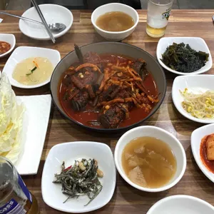 앞돈지 사진