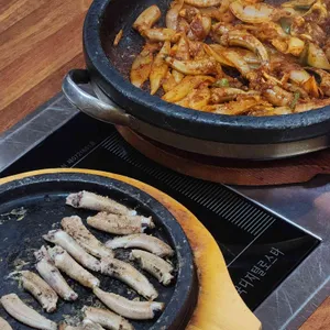 부산짚불꼼장어구이 대표 사진