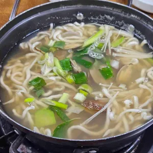 찬미네 해물칼국수 대표 사진