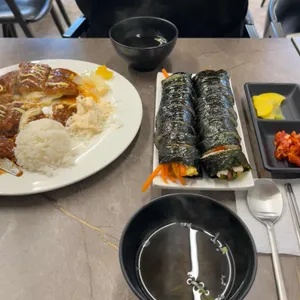 나드리김밥천국 사진 1