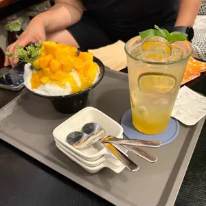 237플랫폼카페 사진