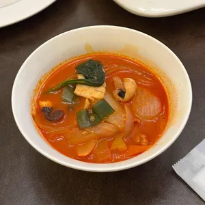 이루 사진