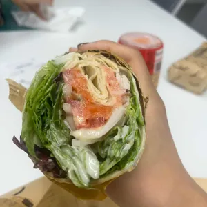 샐러디 사진
