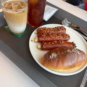 올오버 베이커리&커피 사진 2