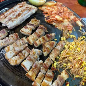 장터삼겹살 사진 1