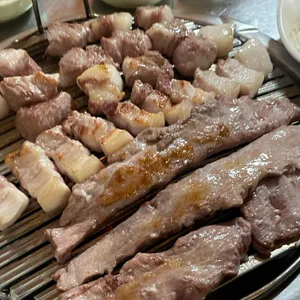 명품제주도돼지연탄구이 대표 사진