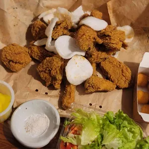 쌀통닭 사진 1