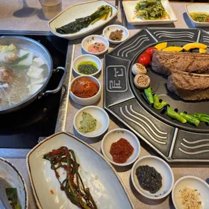 고결 사진