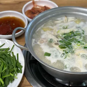 한울 닭한마리칼국수 대표 사진