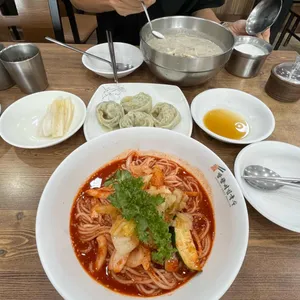 망향비빔국수 사진 1