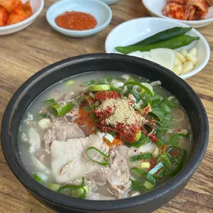 꽃돼지국밥 대표 사진