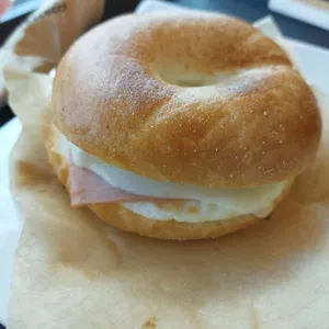 파스쿠찌 대표 사진