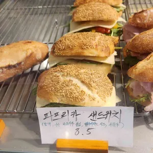 크리크 사진