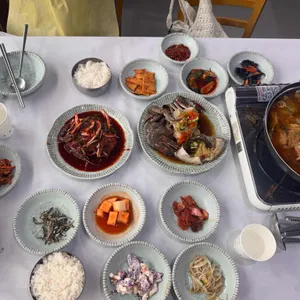 딴뚝통나무집식당 사진