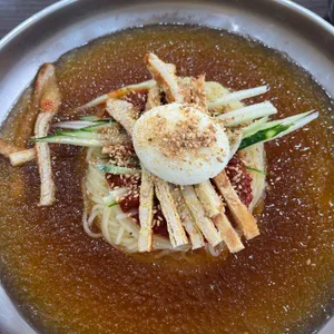 진주명가밀면 사진 1