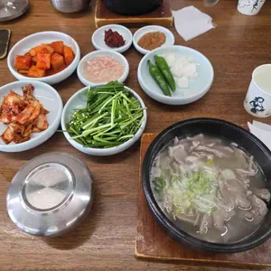 극동돼지국밥 사진
