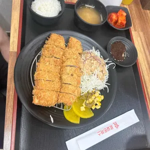로얄수제돈까스 사진