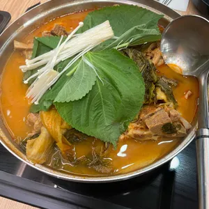 뼈큰감자탕 사진