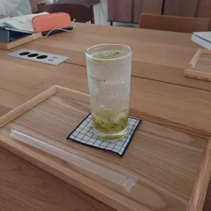 본지르르 사진