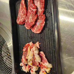 호르몬치치 대표 사진