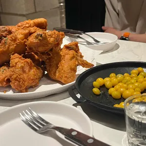 깐부치킨 사진