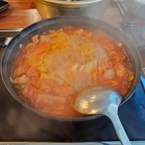 따띠김치찌개 사진
