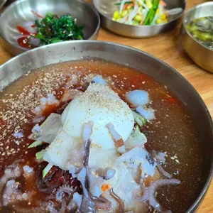 소인애 낙지냉면 대표 사진