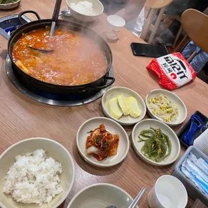 별난돼지김치찌개&뒷고기 리뷰 사진