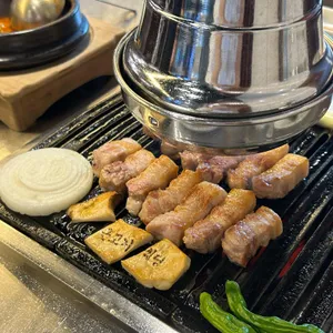 근고기식당 사진
