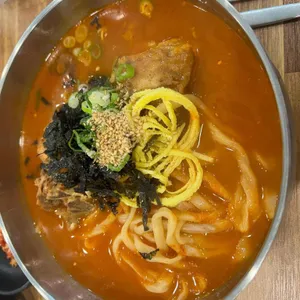 백돈뼈칼국수감자탕 사진 2